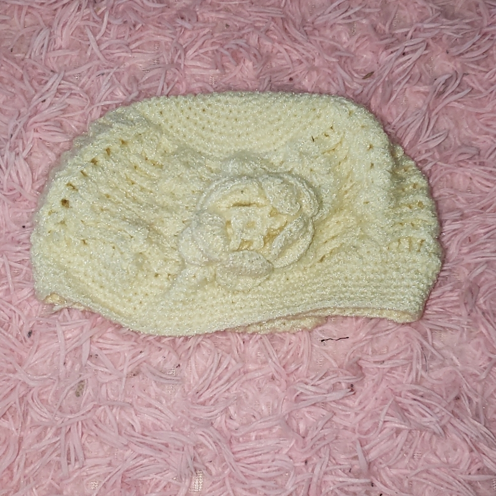 Flower beanie